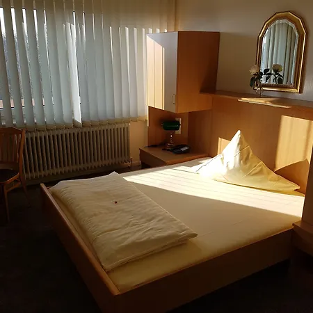 Stadt Hotel 3*